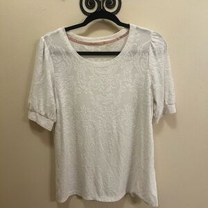 Rose & Olive White Textured Puff Sleeve Tee